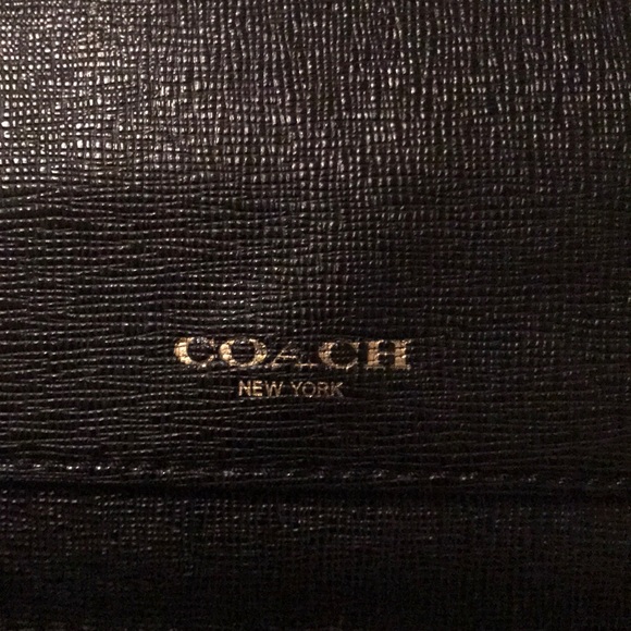 SOLD!! Final Price - Coach envelope wallet - Picture 2 of 7